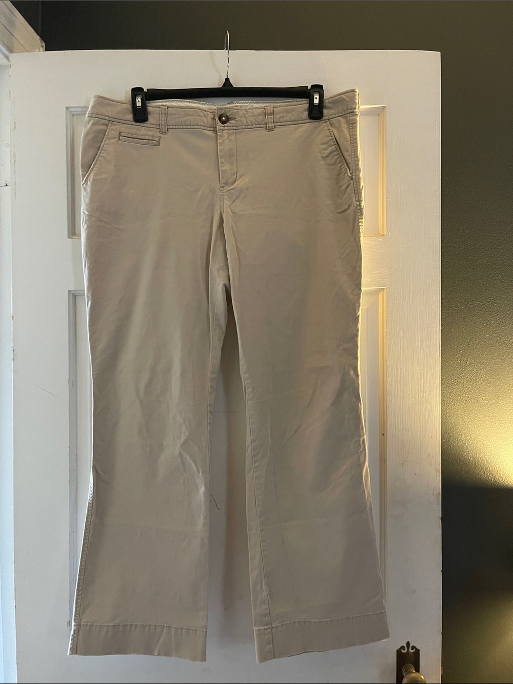 Old Navy Women's Light Beige Straight-Leg Trousers